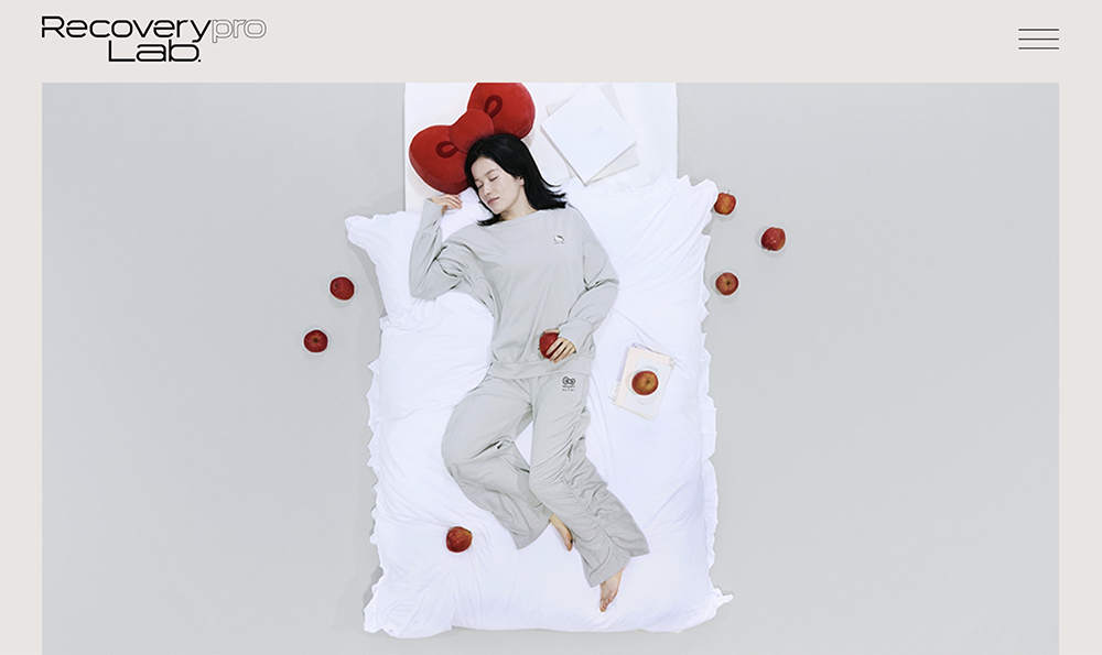 一般医療機器＜Recoverypro Lab.＞疲労回復ウェア HELLO KITTY×BRILMY 疲労回復ウェア BOOK／上下セット